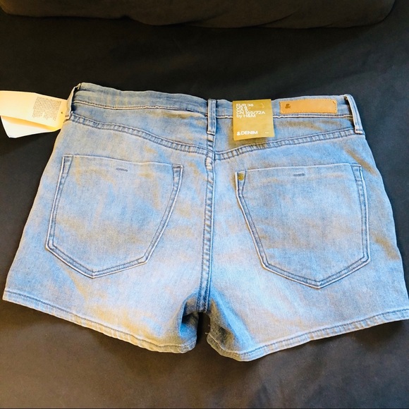 H&M Denim Shorts - Size 8 - Picture 2 of 3